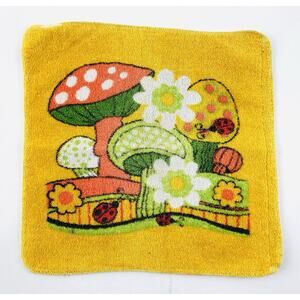 Vintage 70s Mushroom Kitchen Dish Bath Wash Towel USA Cotton Terry Cloth Ladybug